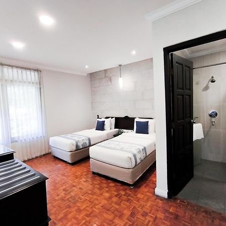 Puteri Gunung Hotel Лембанг Экстерьер фото