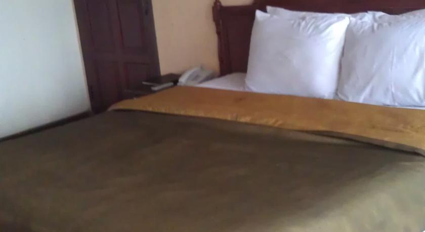 Puteri Gunung Hotel Лембанг Экстерьер фото