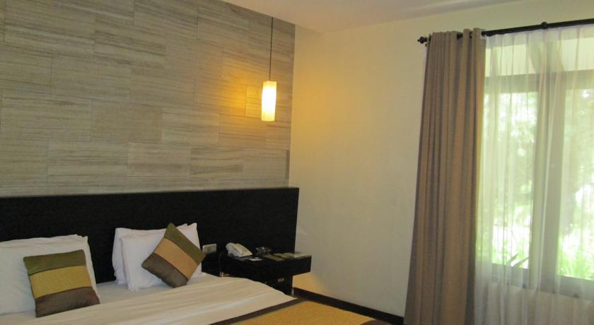 Puteri Gunung Hotel Лембанг Экстерьер фото